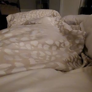 Meet your Posher, Sivan